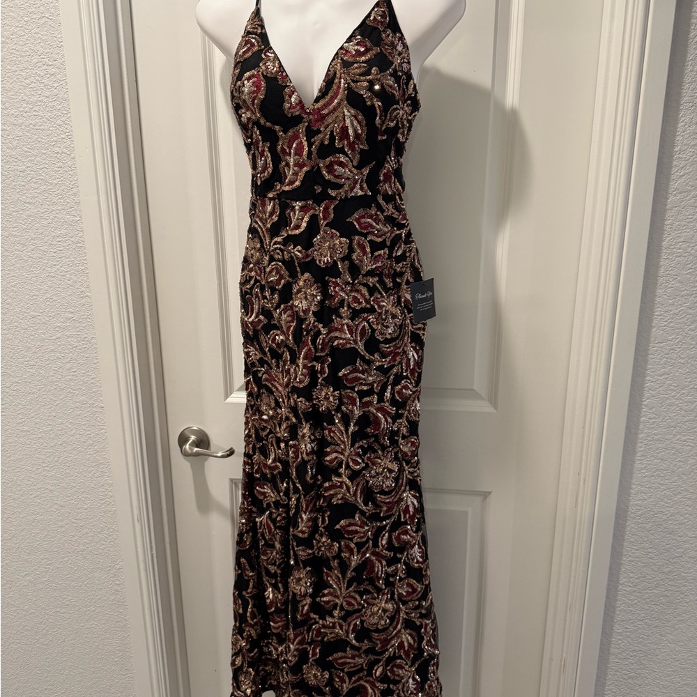 Soieblu Elegant Black and Gold Maxi Dress